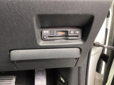 ビルトインタイプの【ETC】で見た目もスッキリ。高速道路の利用にとても便利です。