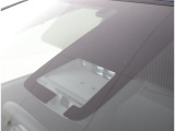 TOYOTA SAFETY SENSEは道路状況、車両状態、天候状態及びドライバーの操作状況などによっては、作動しない場所があります。あくまで運転補助機能です。