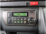 【オートエアコン】1年中快適な室内を提供!車内温度を設定すると、風量を自動で調整してくれます。
