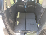 リアシート収納時荷室スペース