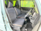 運転席シート廻りは使用感も少なく、良好な状態となっています。丁寧に使われていたことがよくわかりますね。