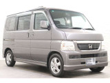 当社の優秀なスタッフがしっかり点検整備をさせていただいてからご納車いたします!さらに!エンジンオイル、エレメント・ミッションオイル・ワイパーゴムを新品交換になります!これで安心して乗って頂けます!