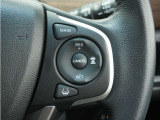 ◆アダプティブクルーズコントロール◆予め設定した車速内でクルマが自動的に加減速。前走車との適切な車間距離を維持しながら追従走行します。【LKAS】車線維持支援システムでステアリング操作を支援。