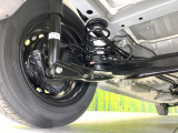 お車を安心してお乗りいただく為には、足回りの定期点検が欠かせません。サービスサポート(有償保証)では無料点検もご提供しており、安心のカーライフをお過ごしいただけるサポート体制が整っています。