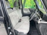 ドライバーによって運転しやすいポジションは異なり、あの車はどうなのか不安なこともありますよね。気になるお車は店頭で乗り込んでご確認いただけます♪