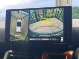 【パノラマモニター】専用のカメラにより、上から見下ろしたような視点で360度クルマの周囲を確認することができます☆死角部分も確認しやすく、狭い場所での切り返しや駐車もスムーズに行えます。