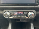 【オートエアコン】車内温度を感知して自動で温度調整をしてくれるのでいつでも快適な車内空間を創り上げます。