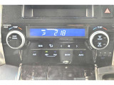 運転席と助手席でそれぞれお好みの温度設定が可能です。便利です♪