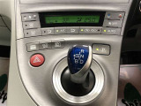 【エレクトロシフトマチック】スムーズな操作で快適な運転が楽しめるよう、シフトポジションを電動で制御!スマートなシフト操作が楽しめます!