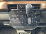 タッチパネル式オートエアコン ☆CVT無段変速機 変則ショックが少なく低燃費