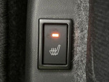 【シートヒーター】寒い日に重宝するシートヒーター!エアコンより早く温まってくれるので寒がりの人も安心ですね♪エアコンの温風は乾燥するから苦手、という方にもをおすすめです。
