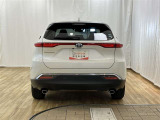 バックカメラが付いているので後方確認が非常にしやすいです。今や運転初心者も熟練者も必須装備!ついていて損はないですね♪