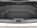 ゴルフバッグやB型のベビーカー等もスッキリ収納♪大容量ラゲッジアンダーボックス☆