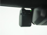 ◆ドライブレコーダー◆映像・音声などを記録する自動車用の装置です。 もしもの事故の際の記録はもちろん、旅行の際の思い出としてドライブの映像を楽しむことができます。