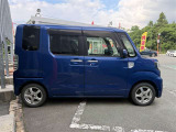 両側パワースライドドア付きだから、狭い駐車スペースなどでの 乗り降りラクラク!小さなお子さまのいるご家庭には嬉しい装備。