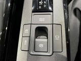 シフト連動パーキングブレーキ&オートブレーキホールド機能付きで運転が快適に&hellip;♪