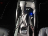 本革巻きシフトノブ&電動パーキングブレーキ