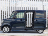 現車確認をご希望の際は、ご希望の日時等を営業スタッフまでご連絡下さい。もちろんお見積りメールでのご連絡もお待ちしております。