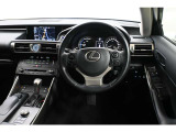 レクサス車に精通したスタッフがそろっておりますので、お客様の愛車を安心してお任せ下さい!