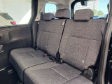 ゆとりある広々とした車内空間は、ドライブを始め買い物やレジャーなど、幅広く活躍します。一人でもみんなとでもお出かけを楽しみましょう!