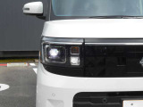 LEDヘッドライトです。夜道でも明るいですよ。