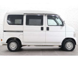 このお車はホンダ純正光脱臭・抗菌加工を納車前に致します。光触媒消臭は光触媒と銀イオンにより消臭とウイルス除菌や抗菌効果のダブル効果で車内を快適に保ちます。