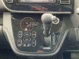 タッチパネル式オートエアコン ☆CVT無段変速機 変則ショックが少なく低燃費