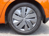 【タイヤ】【純正16インチホイール】《185/60R16》ホイールキャップ付き
