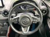 【純正革巻きステアリング】上質な革を使用することで、手にしっかり馴染みとても運転しやすいハンドルです♪