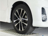 この度は当店の車両をごらん頂きましてありがとうございます。当店の販売車両はそのほとんどが自社での下取り車とデモカー(展示、試乗車)から構成され、安心してご購入いただけますよ