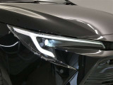 LEDヘッドライトです。デザイン性がよくとても明るいので、夜間の走行や悪天候でも安心です。しかも長寿命!