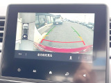 ●ガイドライン付きバックカメラ:不安な駐車もこれで安心!ガイドライン付きなので狭い箇所での駐車もラクラクです!
