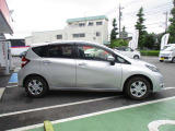 希望ナンバーや保証期間を延ばす延長保証などもございます。詳しくはスタッフまでお問い合わせください。