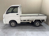 お求めやすいい価格帯のお車ですが状態重視で仕入れを社長自ら行っております。