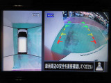 アラウンドビューモニターで車庫入れも空から見ている様に駐車できラクラクです。