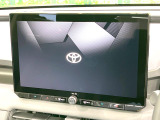 【12.9インチ ディスプレイオーディオ】大画面のディスプレイはAppleCarPlayやAndroidAutoが利用可能。大きな画面でスマホナビアプリ等が利用いただけます♪
