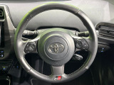 インテリアに合わせたデザインのステアリングは、運転される方のことも考え、運転しやすい形状、大きさです。是非一度、実際に触ってお確かめください。