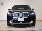 ☆BMWの代名詞とも言える【キドニーグリル】一目見ただけでBMW車であると認識できる確固たるアイコンとして存在感を放ちます☆