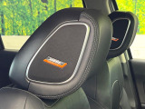 【BOSE】車の音響特性に合わせて開発された、高性能スピーカー。車外の騒音に悩まされることなく、快適に聴こえるように調整され、車内だからこそ楽しめるサウンドを体感できます♪