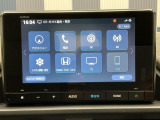 純正スマートナビ付きです!ホンダコネクト対応、フルセグTV視聴、Bluetooth・ミュージックプレーヤー接続可能です!