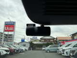 広いミラーで後方をしっかりと確認して頂けます!
