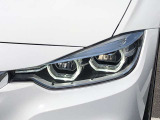 LEDのパワフルな白色光は太陽光の特性に近く、優れた視認性を発揮します。