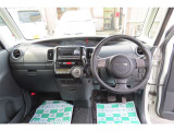 運転席から見た俯瞰図です!ドライバーが操作しやすいよう配置されています♪