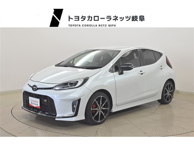 アクア 1.5 GRスポーツ