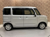 ■充実のアフターサービス■ 車の販売はもちろん、自社整備工場・自社鈑金工場・オイル交換&点検専門店舗を完備しておりますので納車後もお客様のカーライフをトータルでサポートいたします。