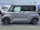 開閉ラクラク両側オートスライドドア付きです。リモコンや車内からでも開閉操作は可能です。