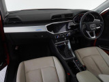 Audiのインテリアはエクステリア同様、優れたデザイン性とクオリティ、そして機能性を兼ね備えております。