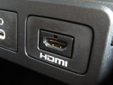 こちらのクルマはHDMI接続コネクタも装備されています♪スマホに接続すればお好きな音楽や映像も流せます!今の時代、さまざまな方法で音楽や動画を楽しめますね!