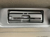 すっきり埋め込み型ETC車載器(高速道路の利用時に 料金所の通過をスムーズに行うために自動で料金を精算するシステム)