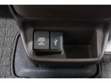 スマートフォンなどの音楽再生が可能なUSB接続ジャック装備車両です♪♪♪